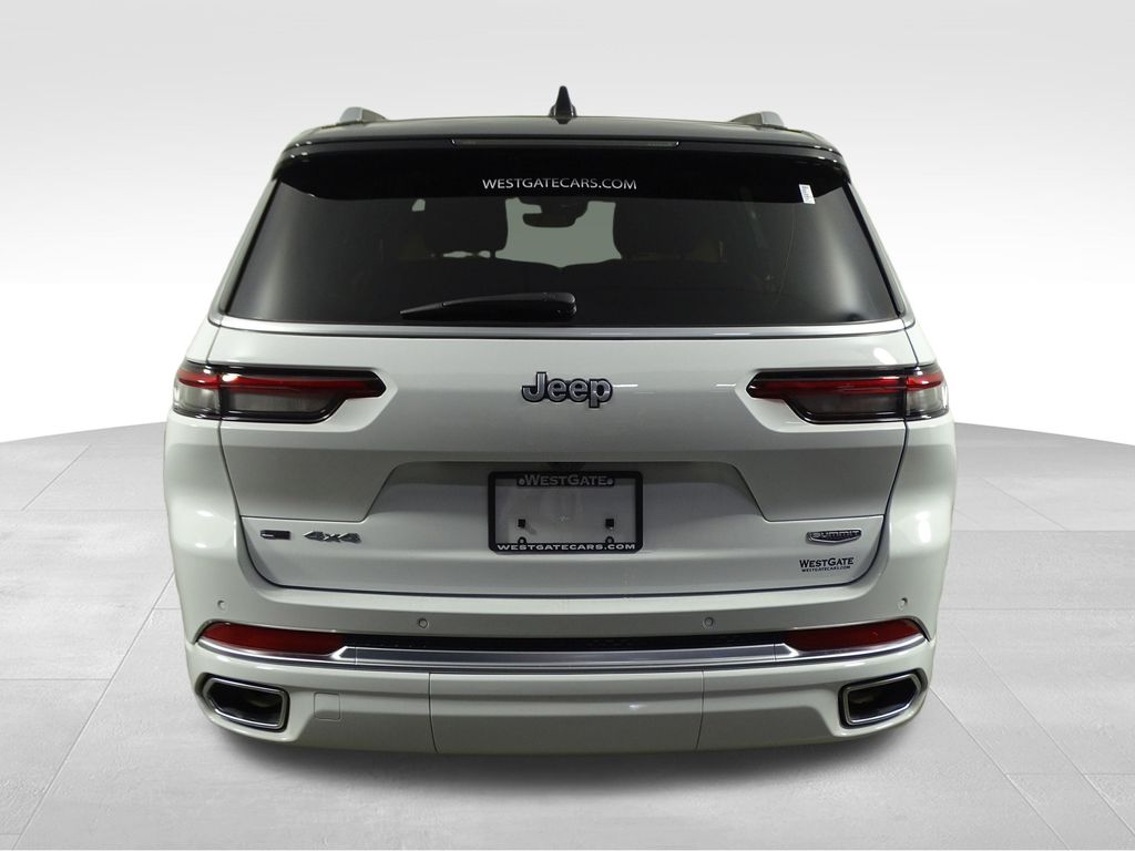 2023 Jeep Grand Cherokee Summit photo 2