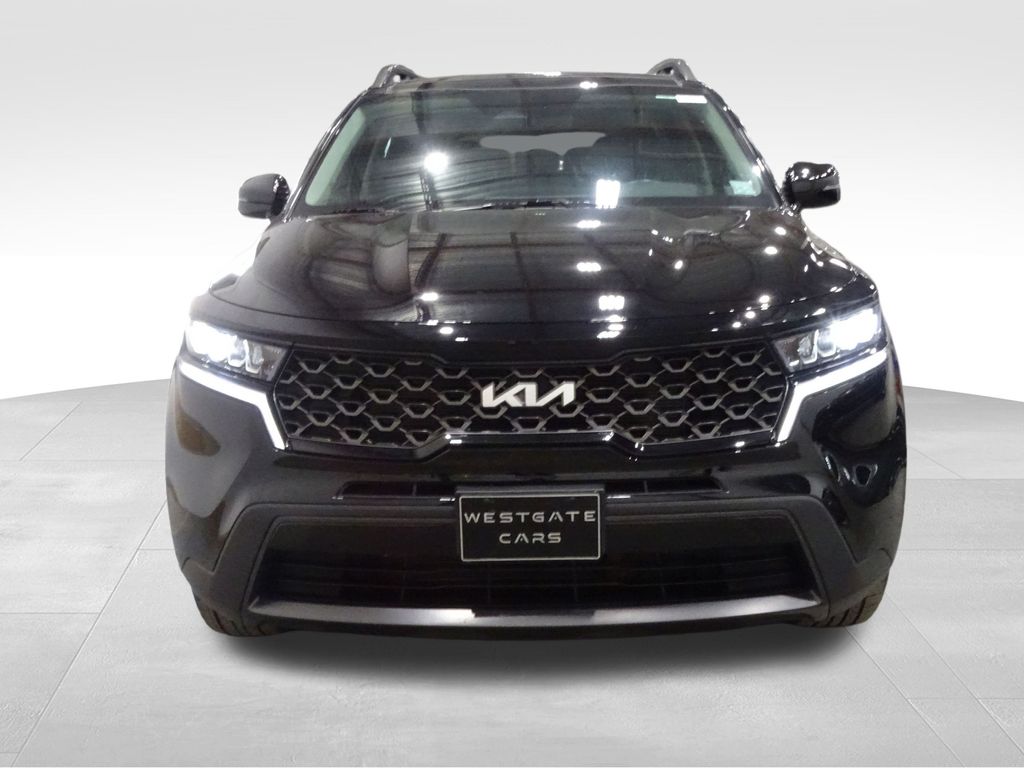 2022 Kia Sorento S photo 2