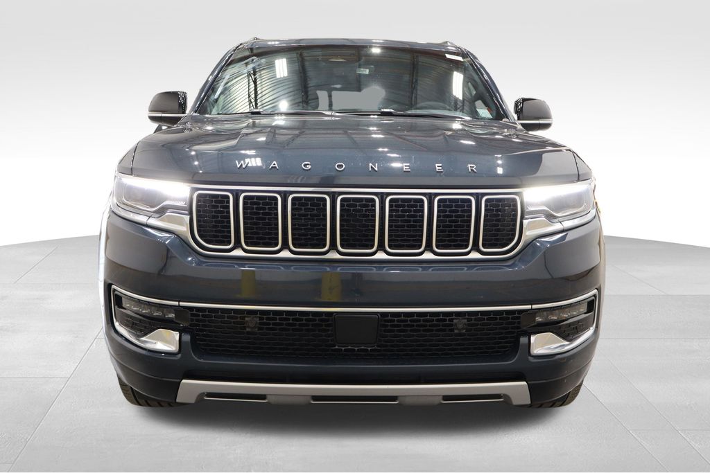 2024 Jeep Wagoneer L Series II photo 2