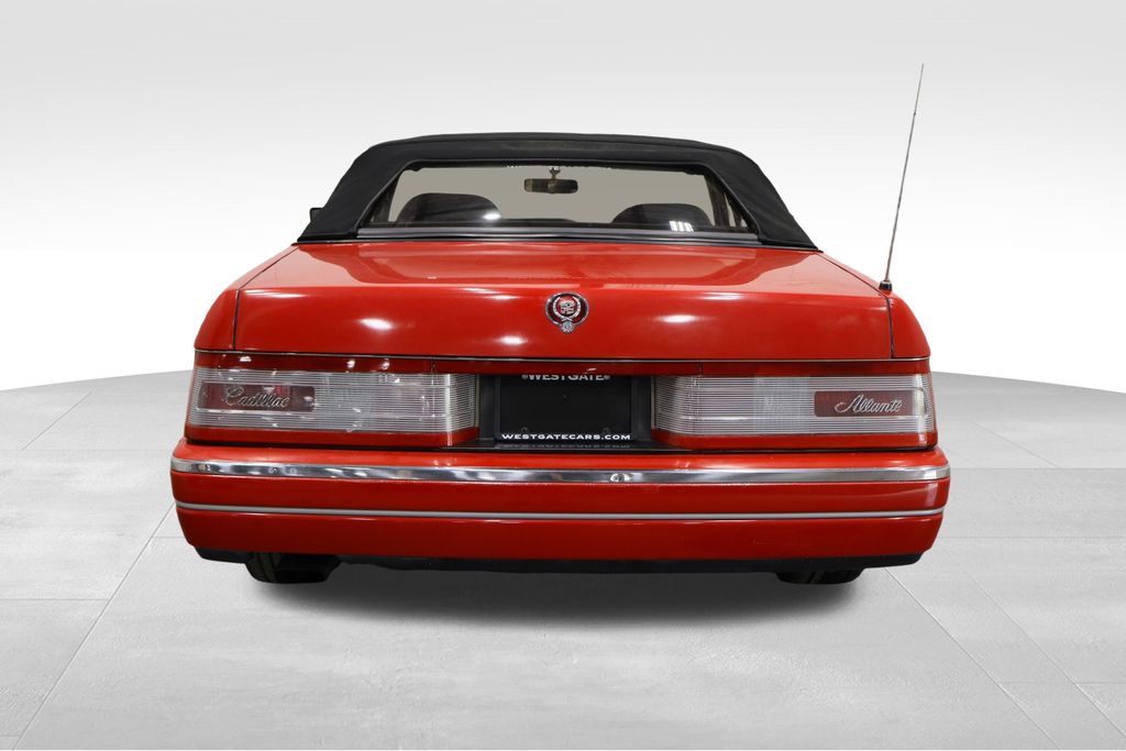 1990 Cadillac Allante photo 4
