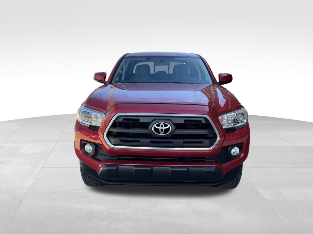 2016 Toyota Tacoma SR5 V6 photo 2