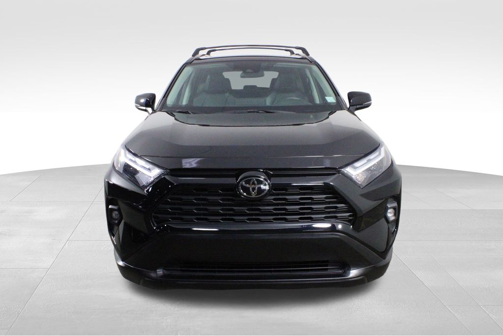 2023 Toyota RAV4 XLE Premium photo 2