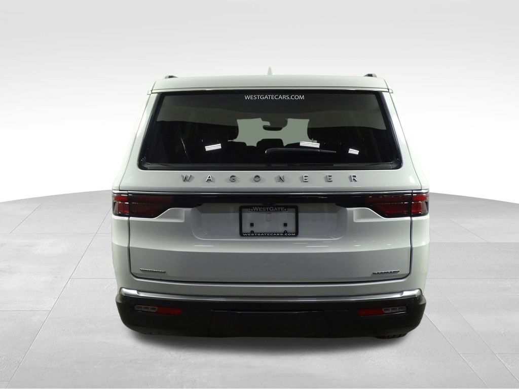 2022 Jeep Wagoneer Series III photo 4