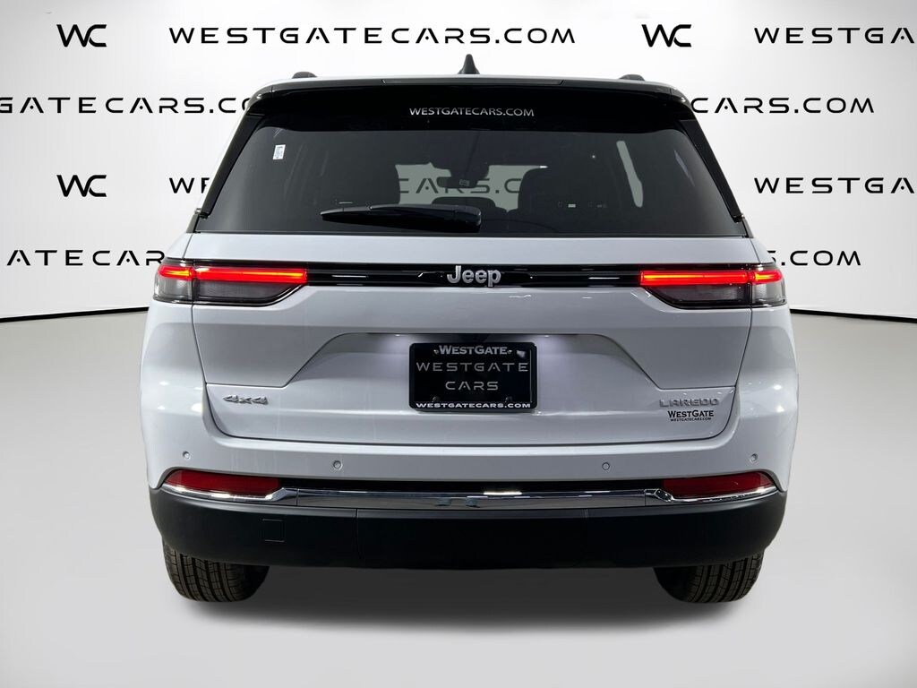 New 2026 Jeep Grand Cherokee LAREDO 4X4 Sport Utility