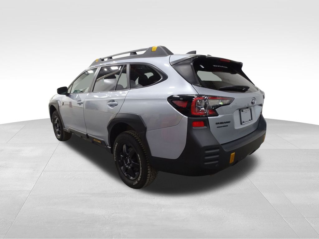 2022 Subaru Outback Wilderness photo 3
