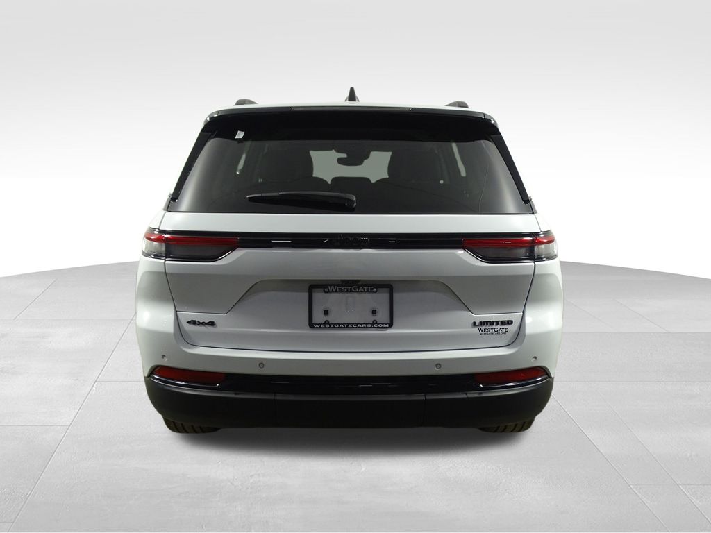 2023 Jeep Grand Cherokee Limited photo 2