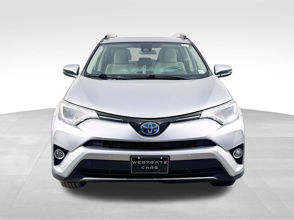 2017 Toyota RAV4 Hybrid XLE photo 2