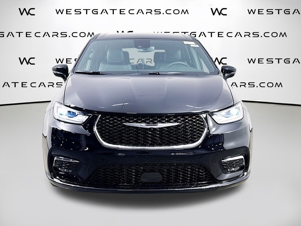 New 2026 Chrysler Pacifica SELECT Passenger Van