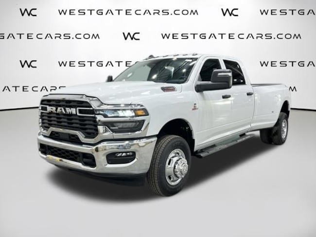 2026 Ram 3500 TRADESMAN CREW CAB 4X4 8' BOX Pickup