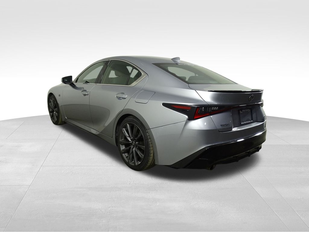 2023 Lexus IS 350 F SPORT photo 3