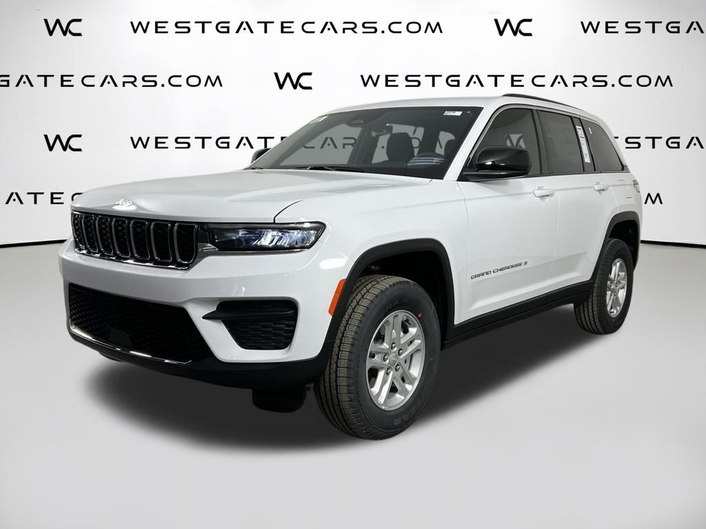 2025 Jeep Grand Cherokee Laredo's photo