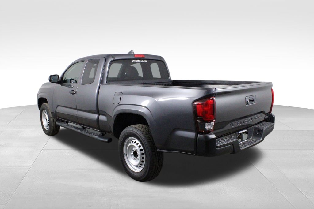 2019 Toyota Tacoma SR photo 3