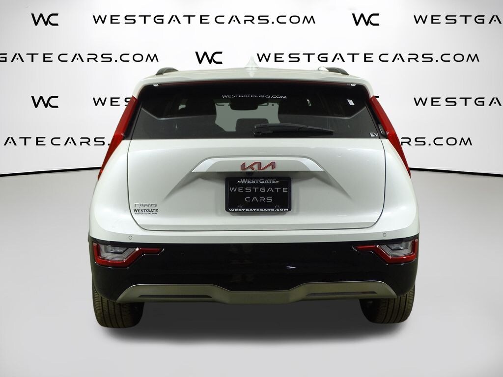 Used 2023 Kia Niro EV Wave SUV