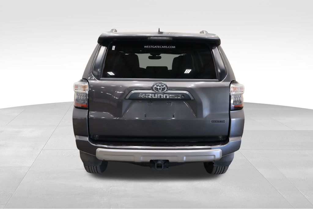 2019 Toyota 4Runner TRD Off-Road Premium photo 4