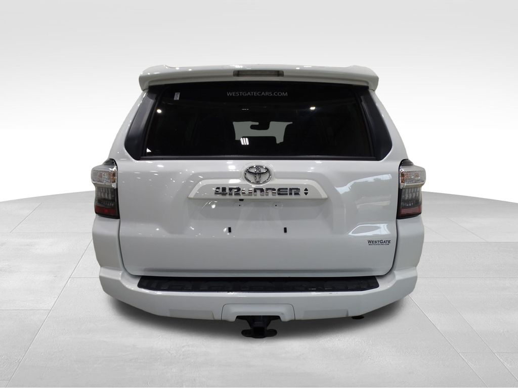 2023 Toyota 4Runner SR5 photo 4