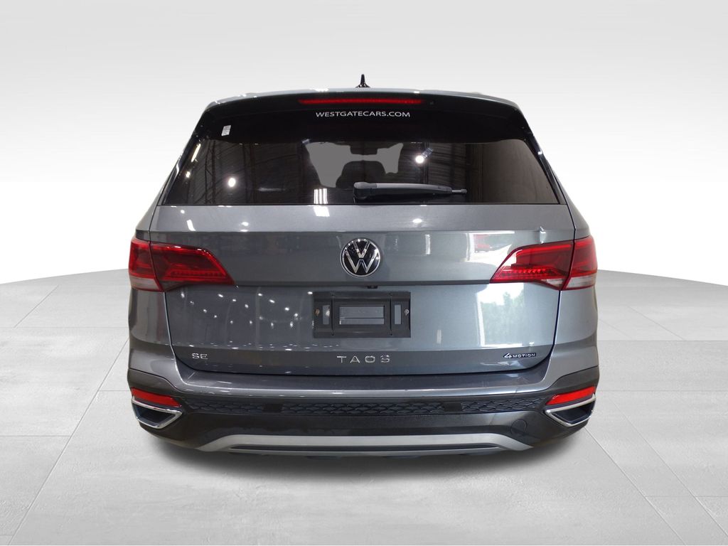 2022 Volkswagen Taos SE photo 4