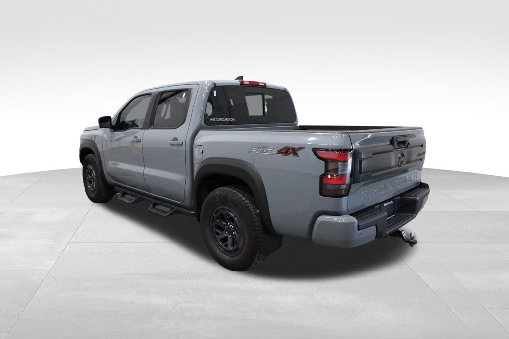 2025 Nissan Frontier PRO-4X photo 3