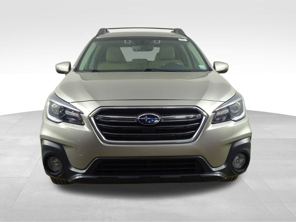 2019 Subaru Outback 2.5i Limited photo 2