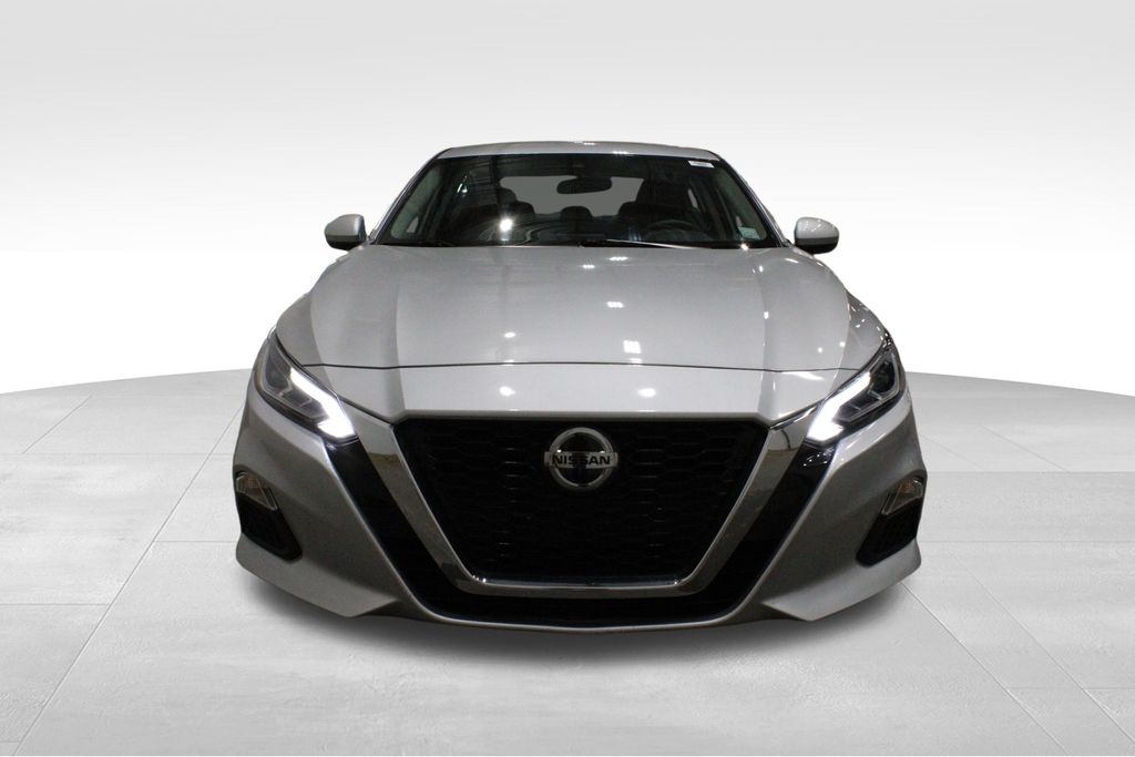 2022 Nissan Altima 2.5 SV photo 2