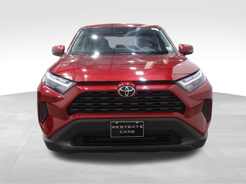 2023 Toyota RAV4 LE photo 2