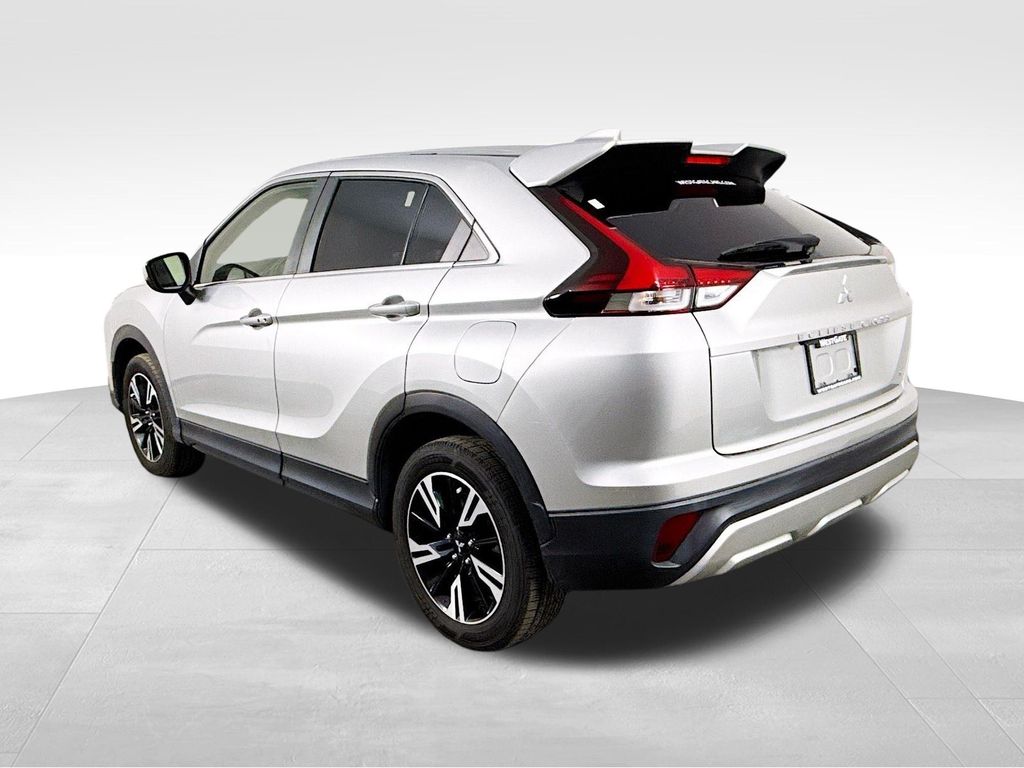 2023 Mitsubishi Eclipse Cross SE photo 4