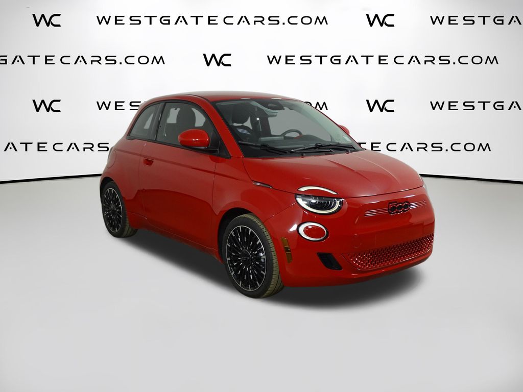 2024 FIAT 500e Base's photo
