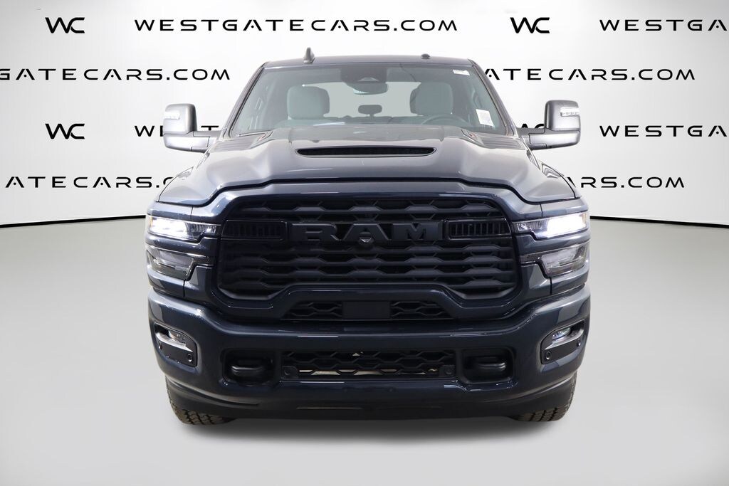 New 2026 Ram 2500 BIG HORN CREW CAB 4X4 6'4 BOX Pickup