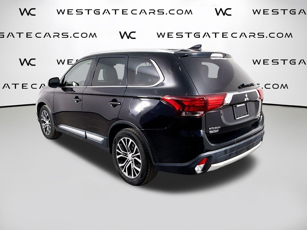 Used 2017 Mitsubishi Outlander SE CUV