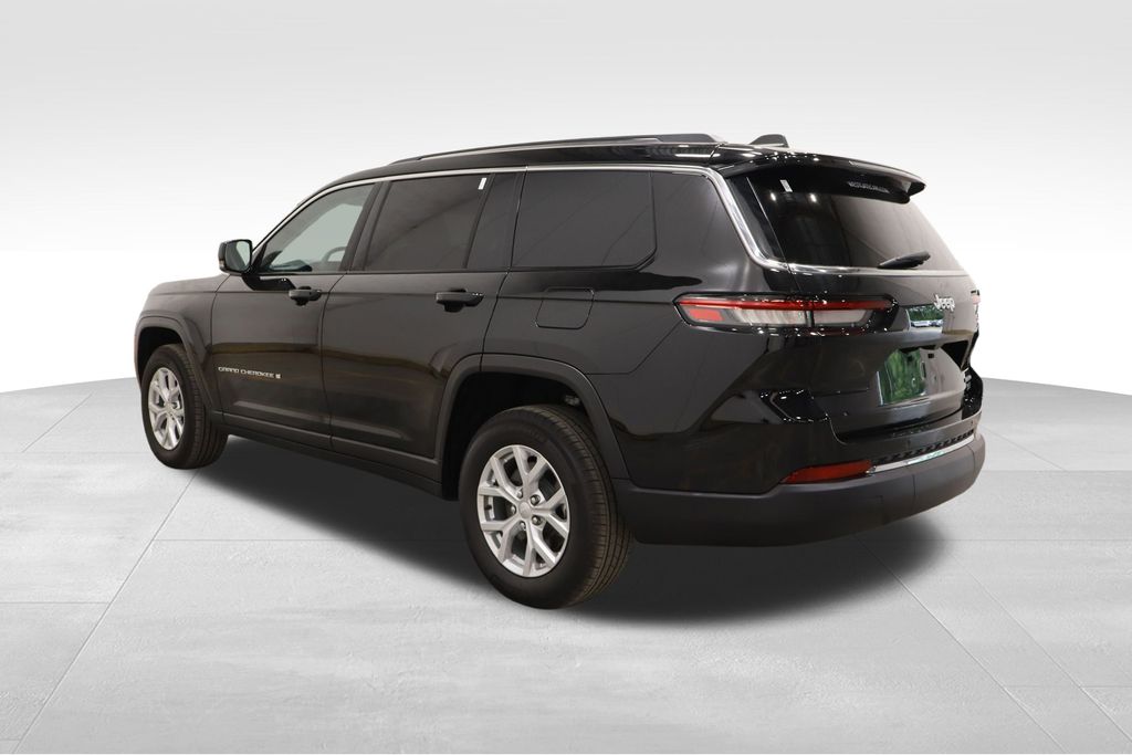 2023 Jeep Grand Cherokee Limited photo 3