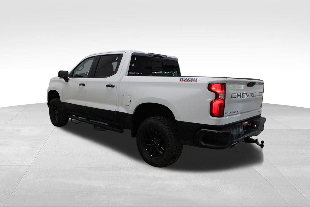 2019 Chevrolet Silverado 1500 LT Trail Boss photo 3