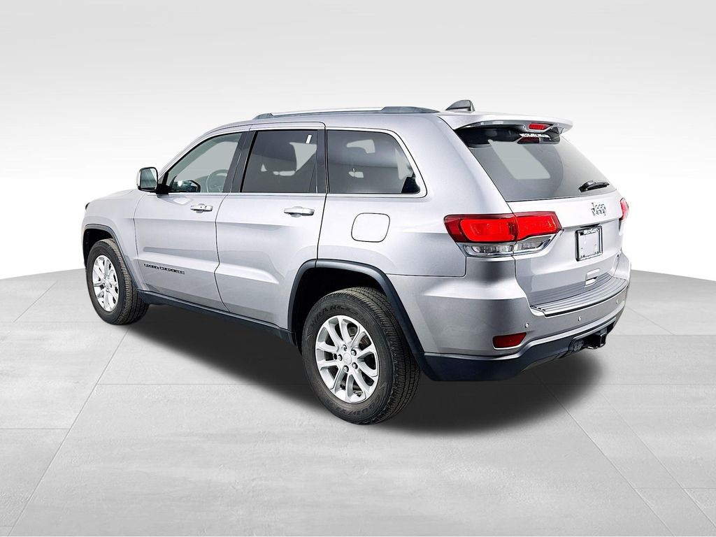 2021 Jeep Grand Cherokee Laredo E photo 3