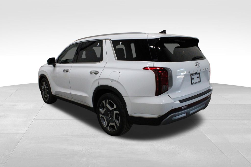 2024 Hyundai Palisade Limited photo 3