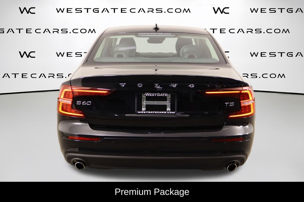 Used 2021 Volvo S60 T5 Momentum Sedan