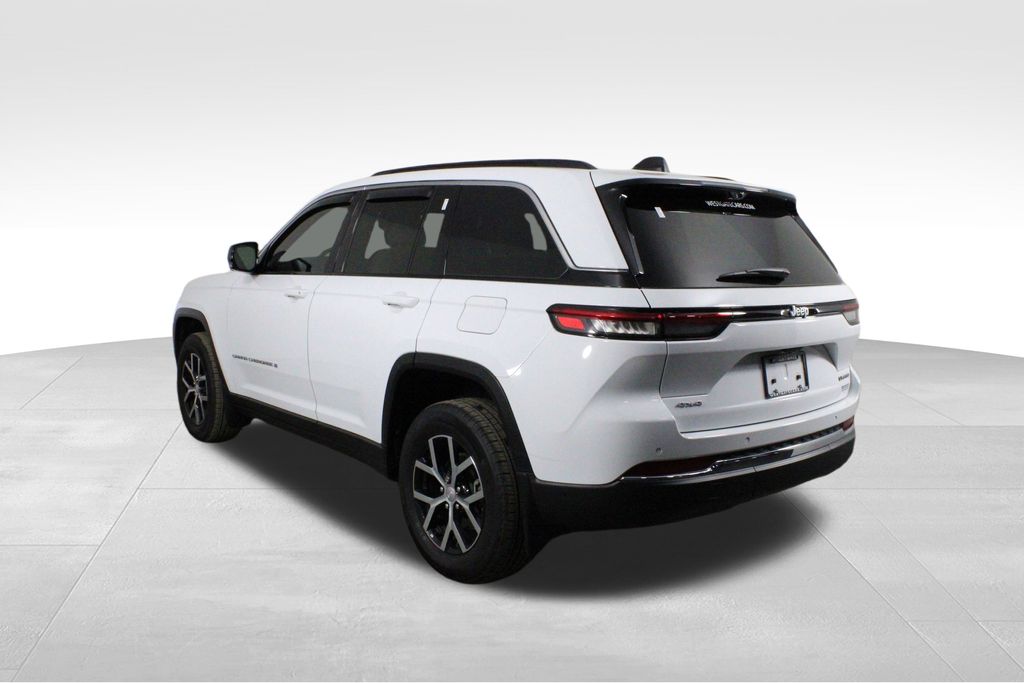 2024 Jeep Grand Cherokee Limited photo 2