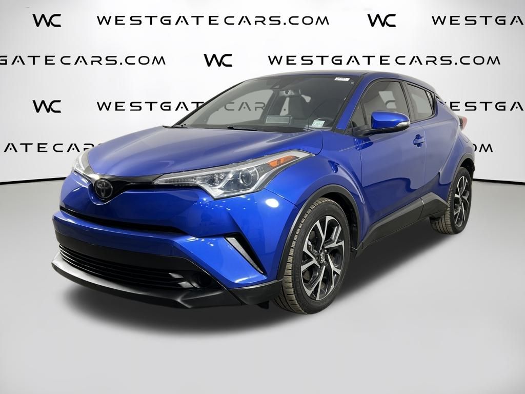 2019 Toyota C-HR XLE's photo
