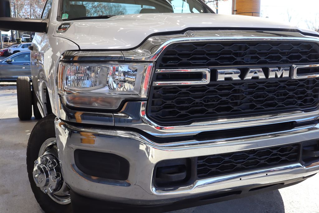 2022 RAM Ram 3500 Chassis Cab Tradesman - Photo 28