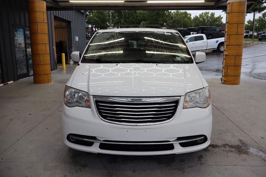 Used 2014 Chrysler Town & Country Touring with VIN 2C4RC1BG1ER426033 for sale in Raleigh, NC