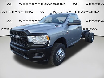 2022 Ram 3500 Chassis Tradesman Truck Regular Cab RWD