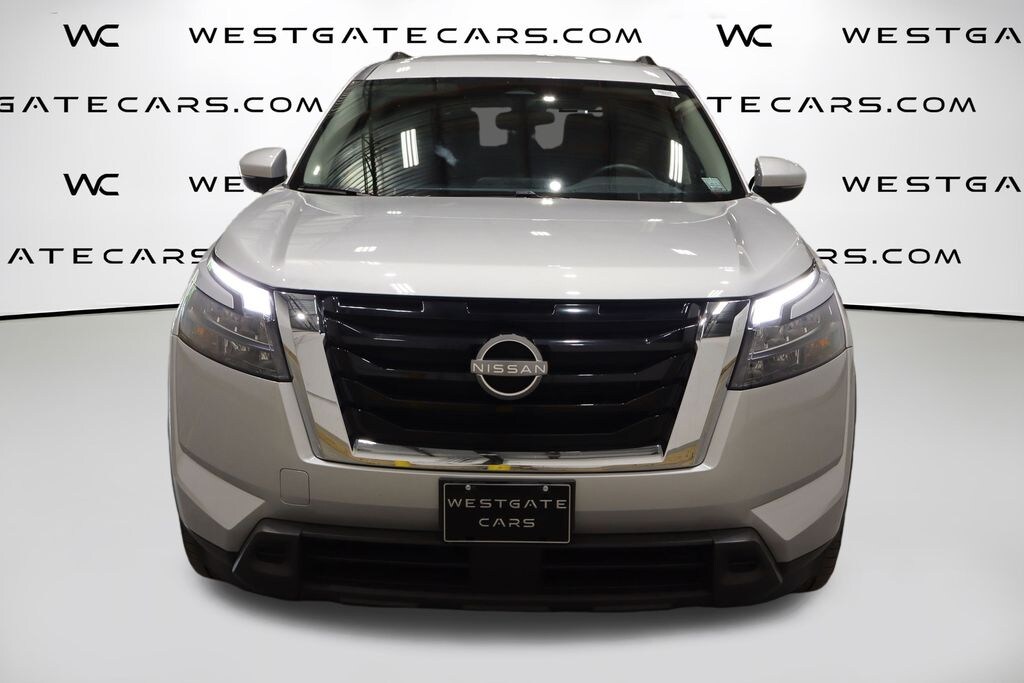 Used 2024 Nissan Pathfinder SV SUV