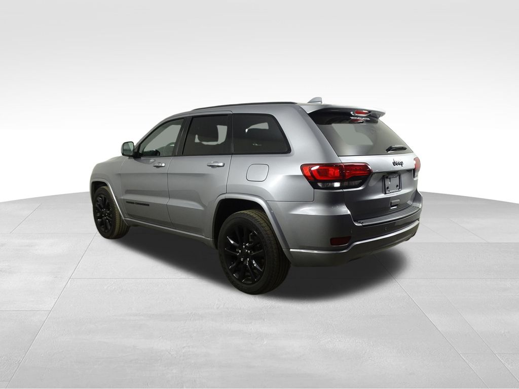 2020 Jeep Grand Cherokee Altitude photo 2