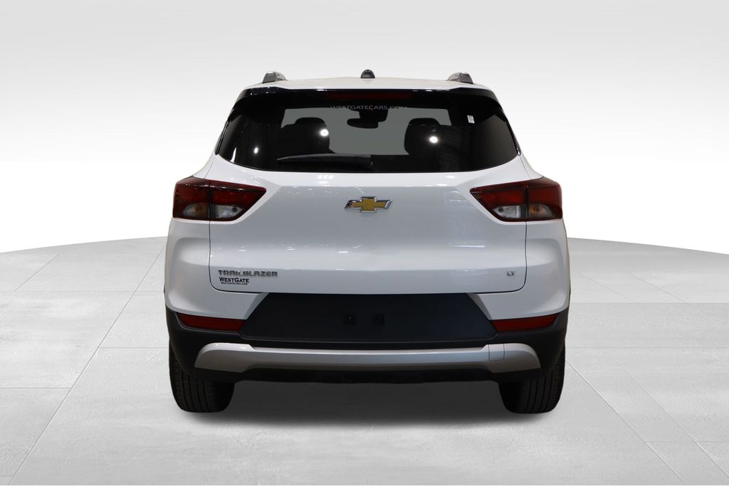2024 Chevrolet Trailblazer LT photo 4