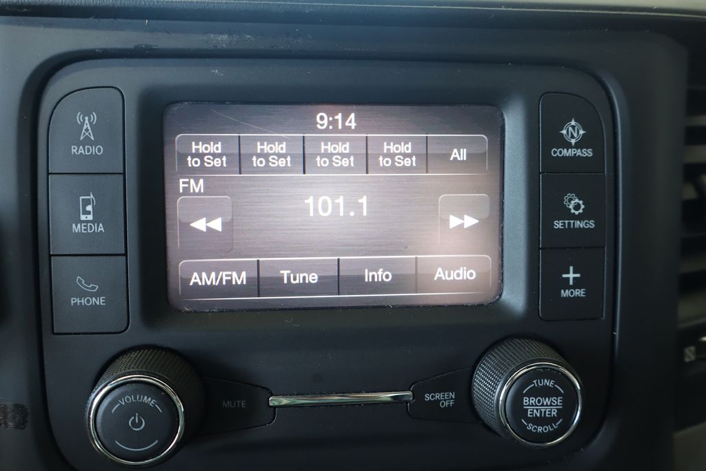 2022 RAM Ram 3500 Chassis Cab Tradesman - Photo 23