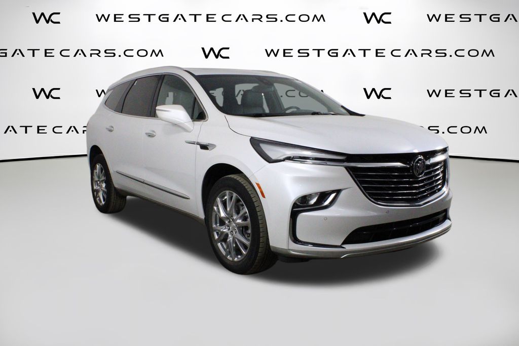 2022 Buick Enclave Essence