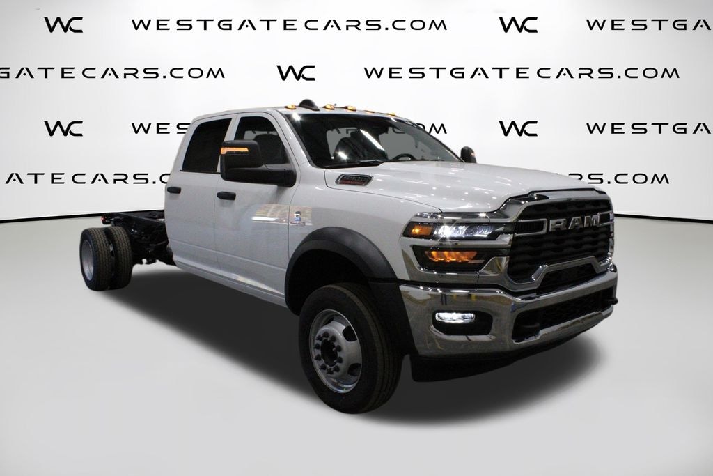 New 2026 Ram 5500HD TRADESMAN CREW 4X4 84' CA Pickup