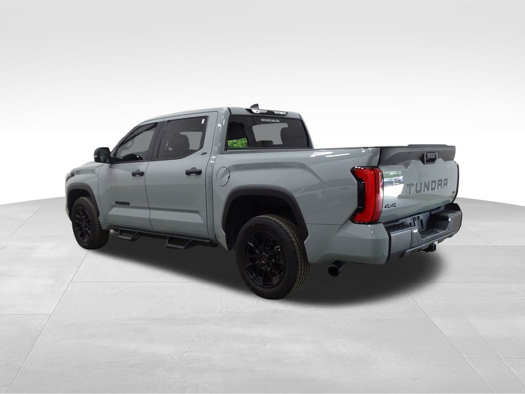 2024 Toyota Tundra SR5 photo 3