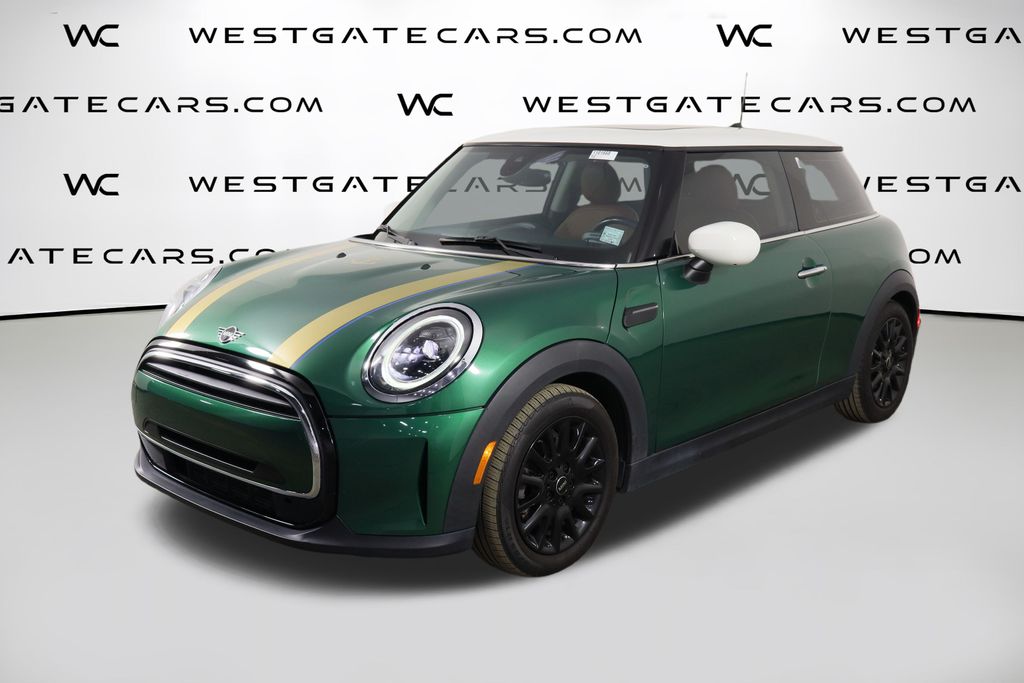 2023 MINI Hardtop Cooper's photo