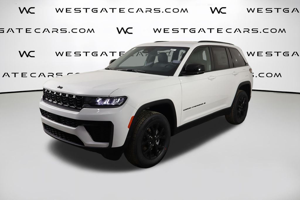 2026 Jeep Grand Cherokee Laredo Altitude's photo