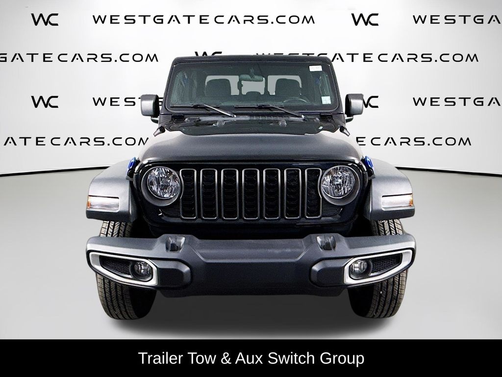 Used 2024 Jeep Gladiator Sport Truck Crew Cab