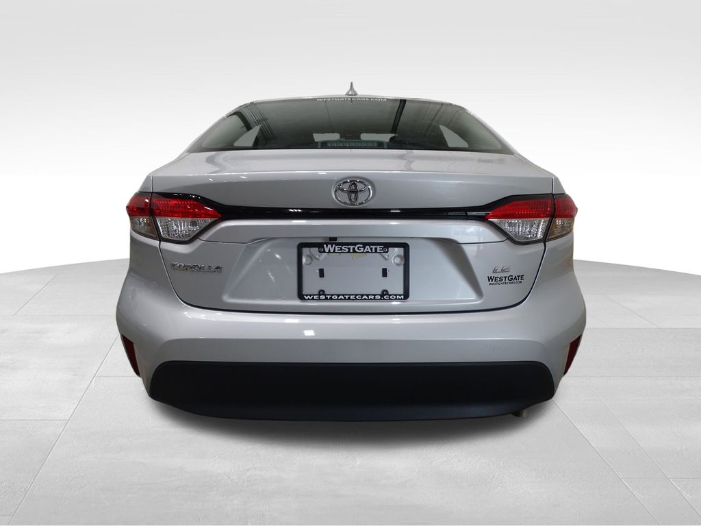 2023 Toyota Corolla LE photo 4
