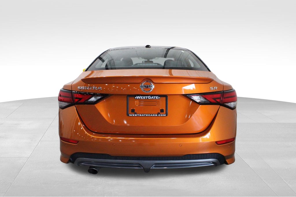 2022 Nissan Sentra SR photo 4
